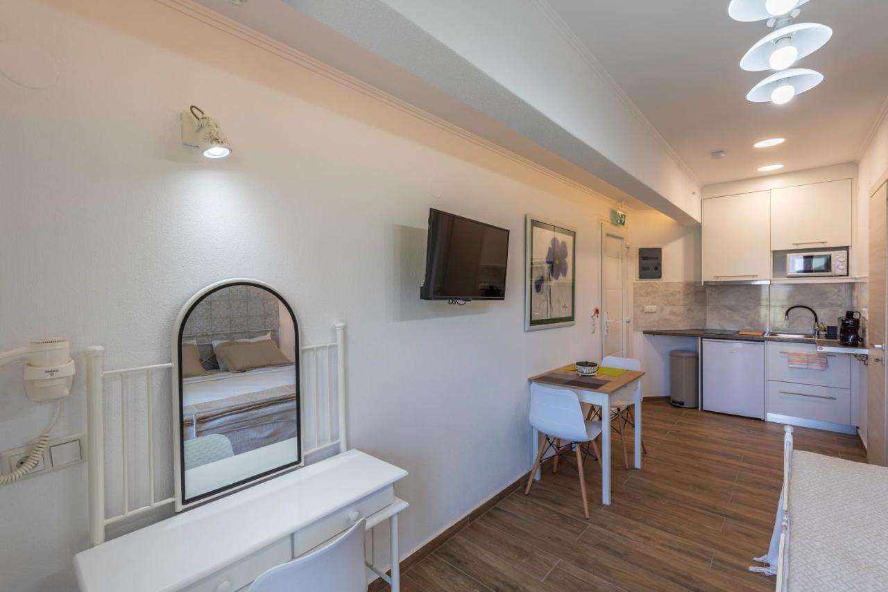 Olive Garden Villas Chrisi Ammoudia Exteriör bild