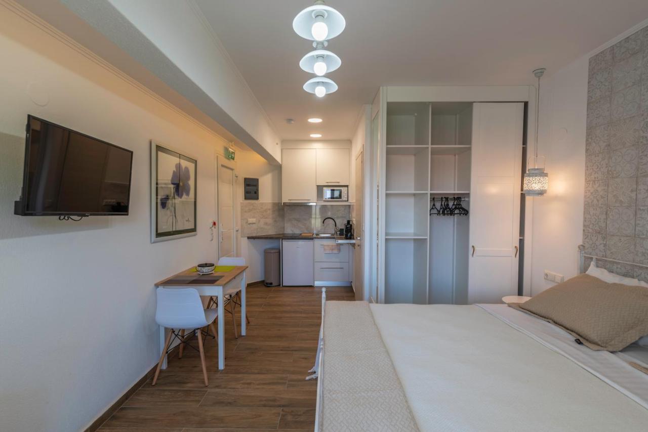 Olive Garden Villas Chrisi Ammoudia Exteriör bild
