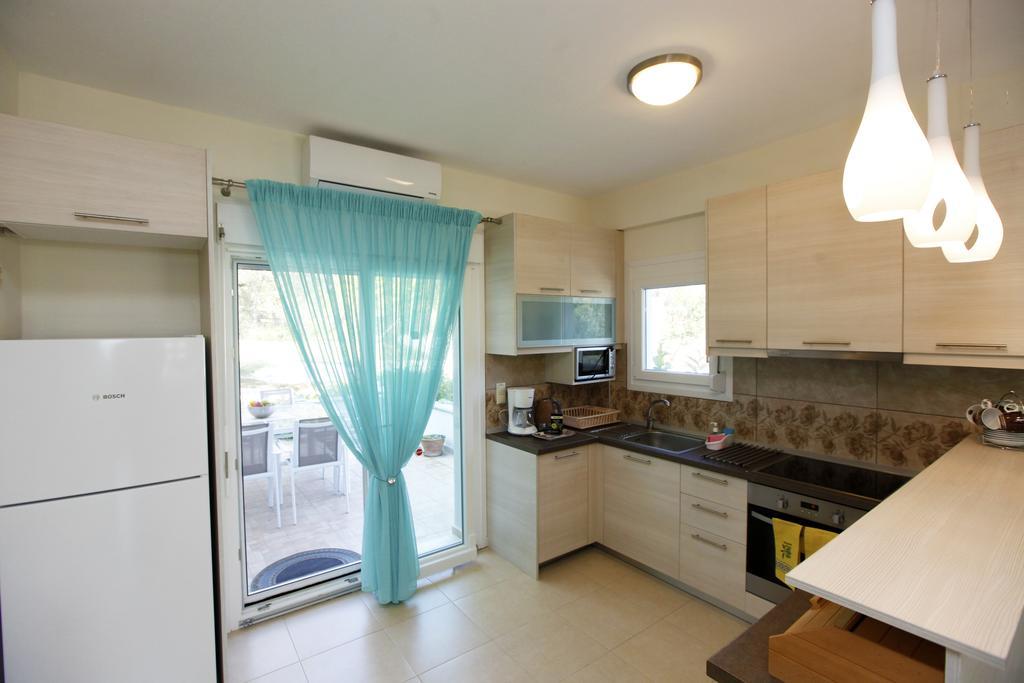 Olive Garden Villas Chrisi Ammoudia Exteriör bild