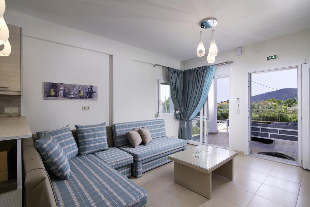 Olive Garden Villas Chrisi Ammoudia Exteriör bild